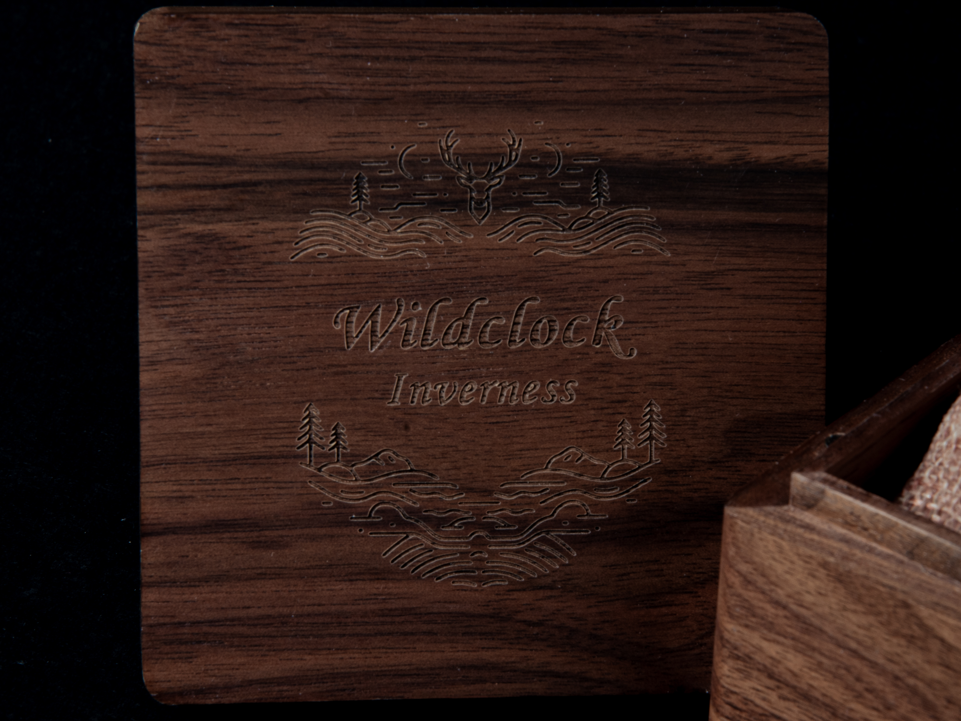WildClock Inverness — zbliżenie na tarczę z widocznym tourbillonem i wskazówkami
